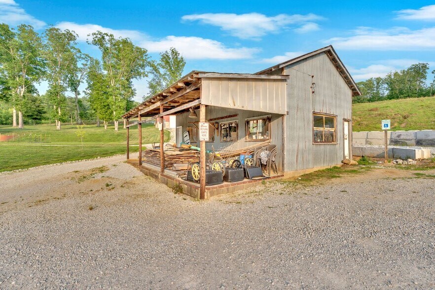 More Photos Of 1060 Paint Rock Ferry Rd, Kingston Specialty For Sale