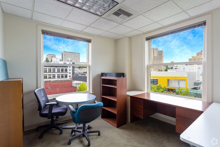 More Photos Of 950 Pacific Ave, Tacoma Office For Sale