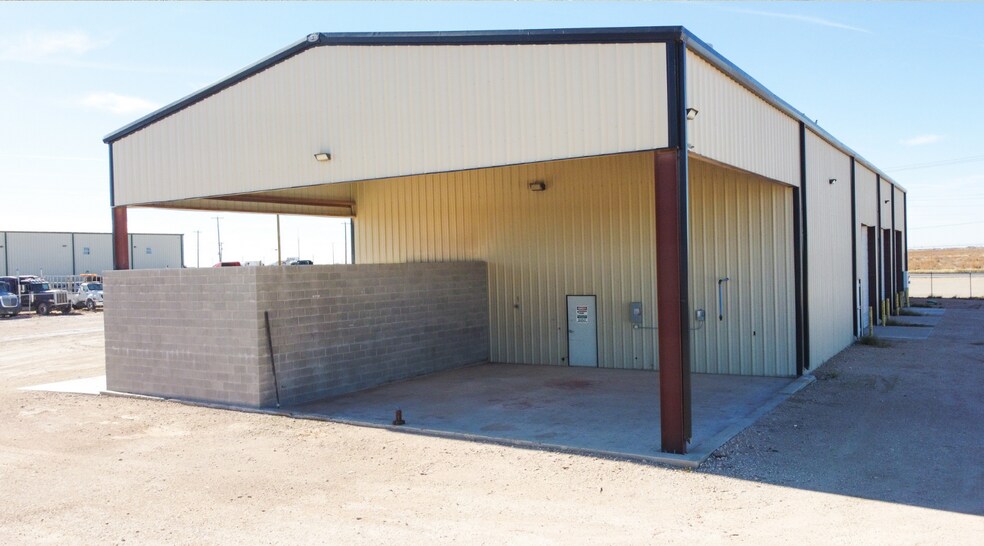 More Photos Of 4617 S County Rd 1210 rd, Midland Warehouse For Lease