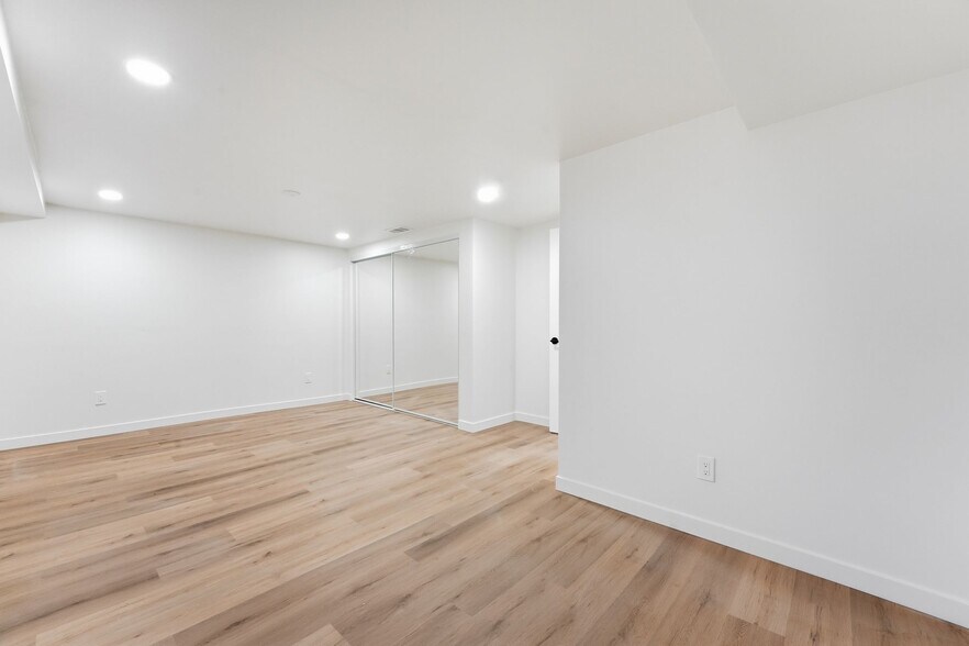 More Photos Of 5067 Alumni Pl, San Diego Multifamily For Sale