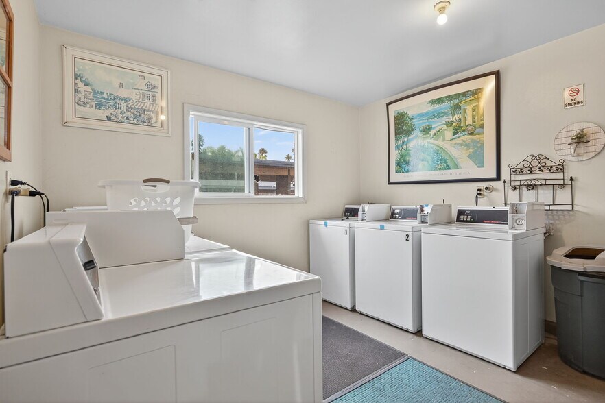 More Photos Of 180 Holly Ave, Carpinteria Apartments For Sale