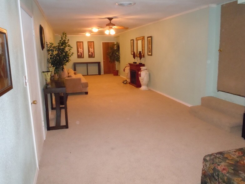 More Photos Of 2024 N Maplewood Ave, Tulsa Religious Facility For Sale