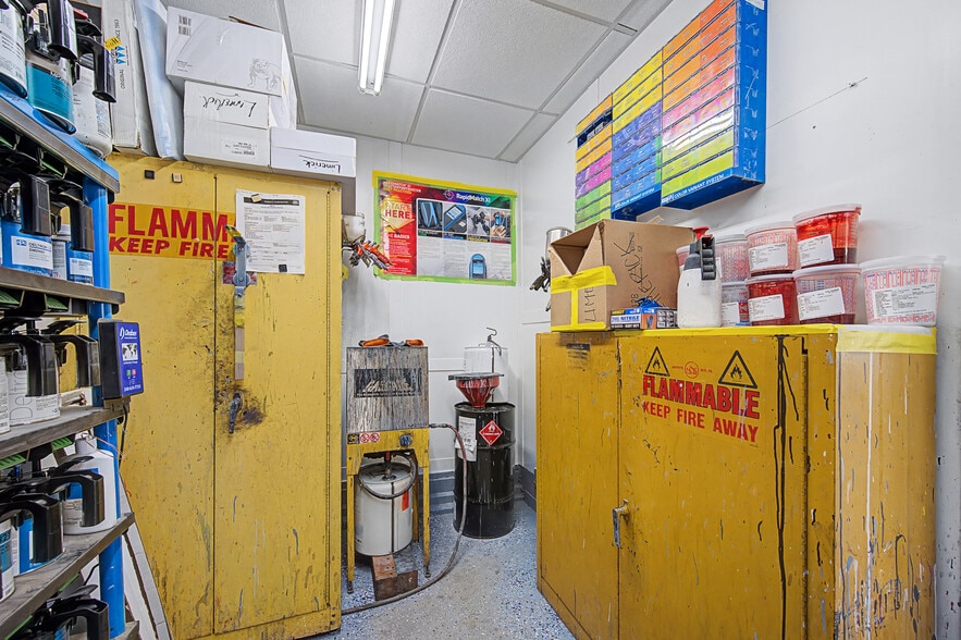 More Photos Of 298 Village St, Medway Warehouse For Sale