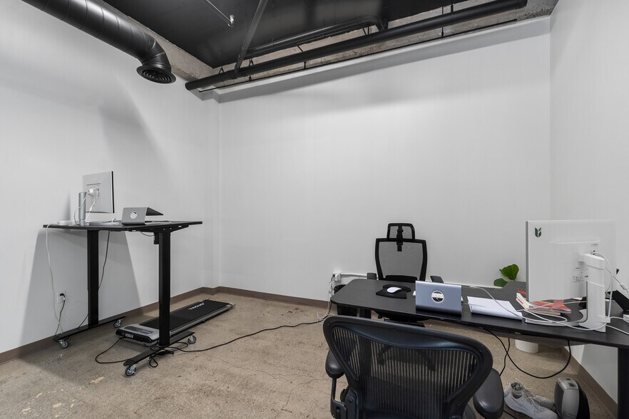 More Photos Of 580 Broadway St, Laguna Beach Office For Lease