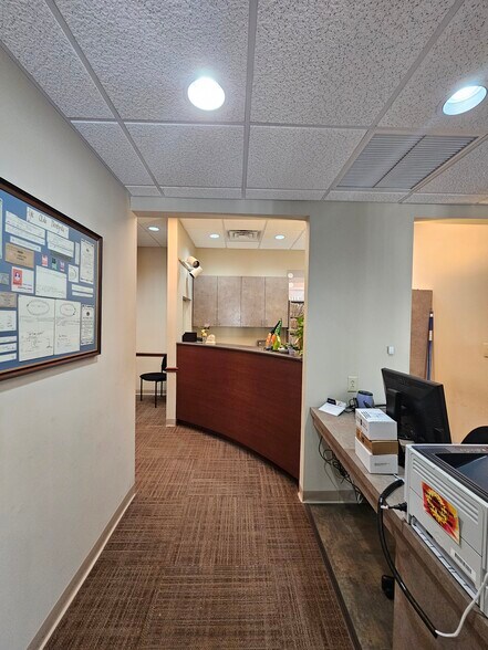More Photos Of 1108 E Chocolate Ave, Hershey Medical For Sale