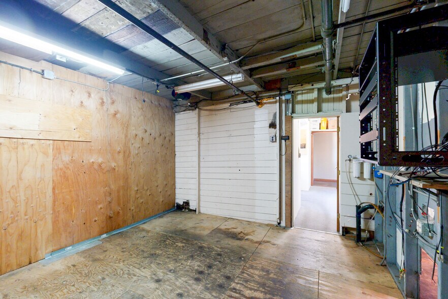 More Photos Of 5862-5872 Doyle St, Emeryville Restaurant For Sale