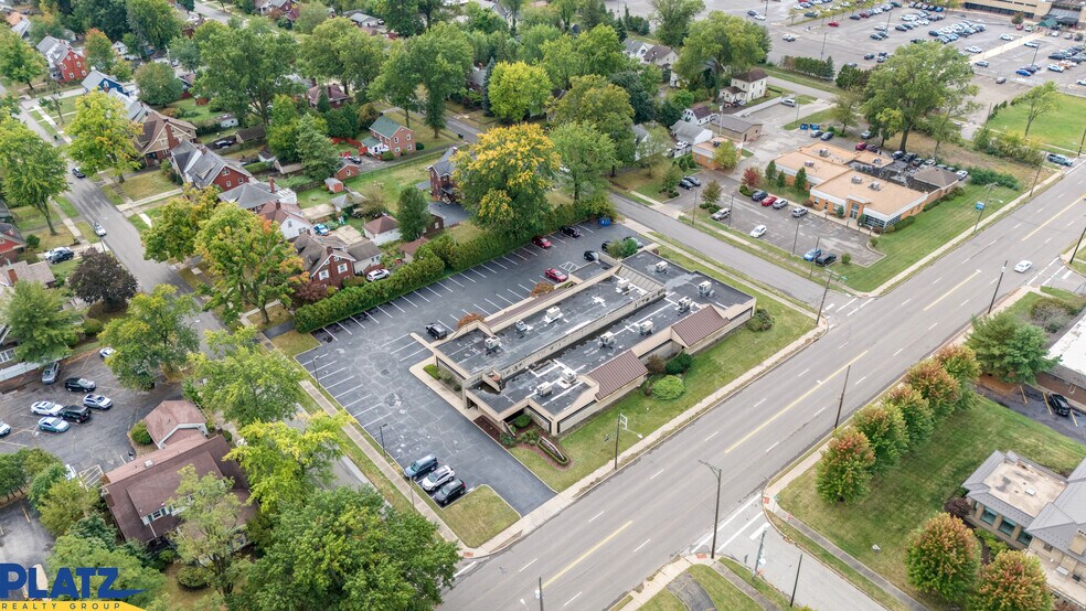 More Photos Of 1700 E Market St NE, Warren Medical For Lease