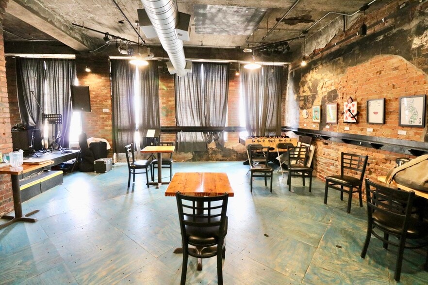 More Photos Of 62 E 7th St, Dubuque General Retail For Sale