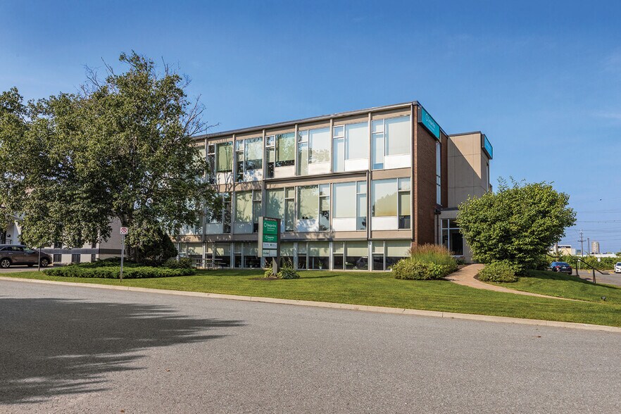 More Photos Of 880 Lady Ellen Pl, Ottawa Office For Lease
