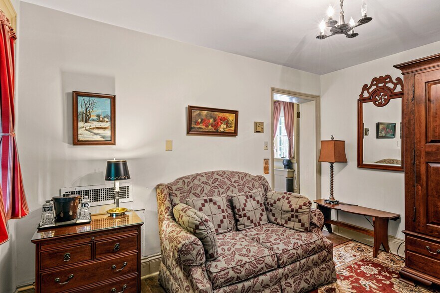 More Photos Of 803 S Main St, Winston-Salem Hospitality For Sale