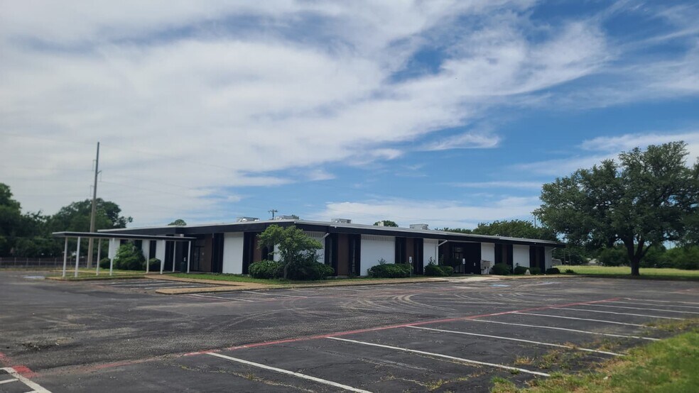 More Photos Of 4725 Gus Thomasson Rd, Mesquite Medical For Sale