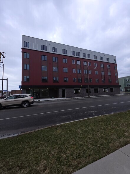 More Photos Of 450 S Park Ave, Buffalo Storefront Retail Residential For Lease