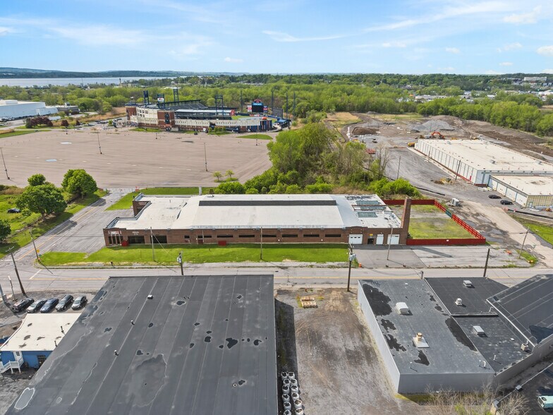 More Photos Of 701 Hiawatha Blvd E, Syracuse Warehouse For Sale