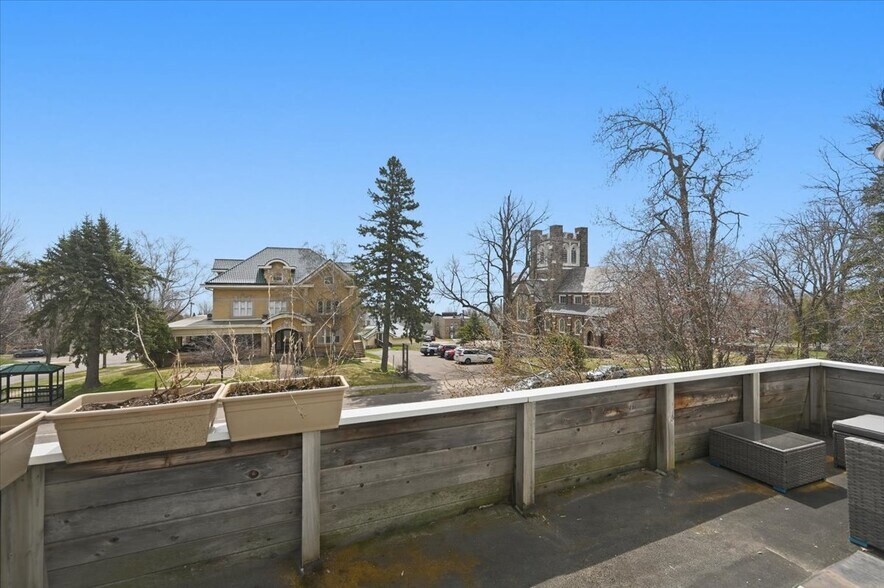 More Photos Of 1727 E Superior St, Duluth Multifamily For Sale