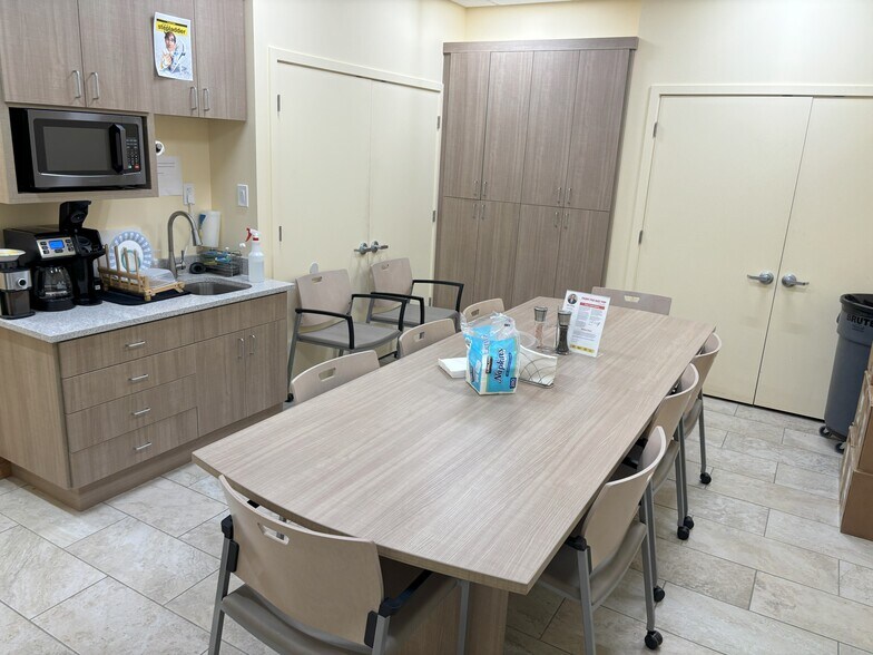 More Photos Of 3115 W 2100 S, Salt Lake City Office For Lease