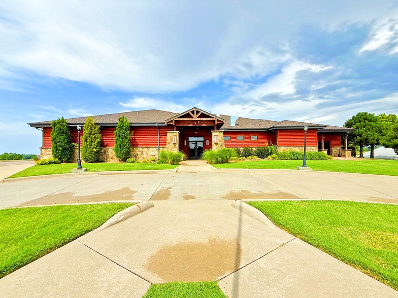 More Photos Of 10301 S 600 Rd, Miami Golf Course Driving Range For Sale