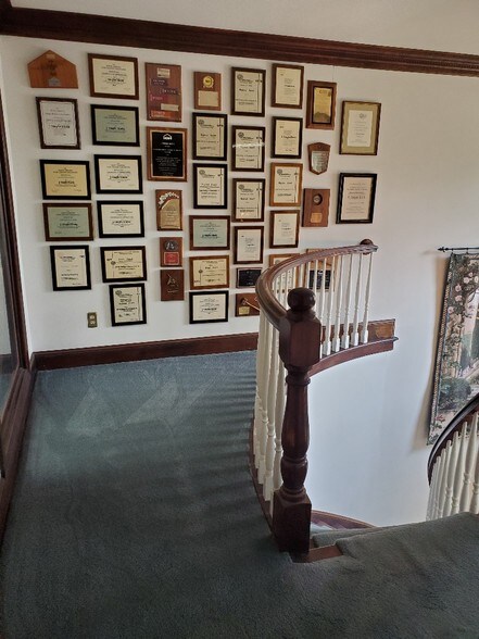 More Photos Of 1433 Emerywood Dr, Charlotte Office For Lease