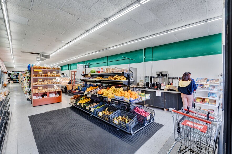 More Photos Of 147 Chestnut St, Roselle Park Storefront Retail Residential For Sale