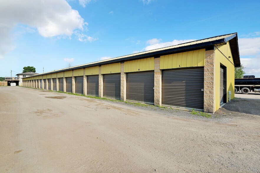 More Photos Of 8876 County Road 56, Utopia Warehouse For Sale