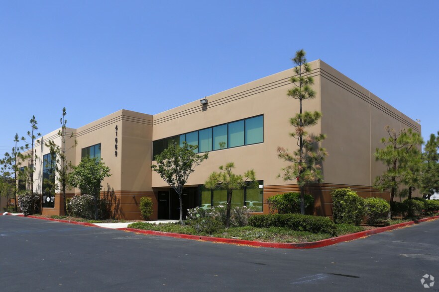 Primary Photo Of 41669 Date St, Murrieta Office For Lease