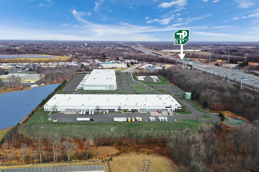 More Photos Of 2 Advantage Ct, Bordentown Distribution For Lease