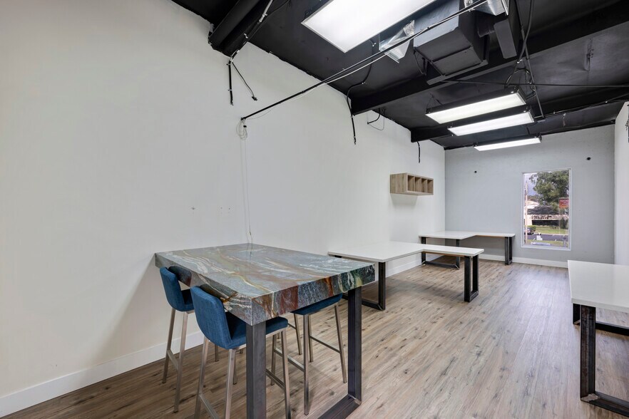 More Photos Of 1820 E Garry Ave, Santa Ana Office For Sale