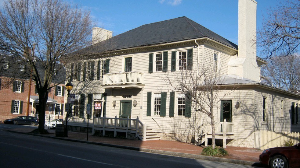 More Photos Of 623 Caroline St, Fredericksburg Restaurant For Sale