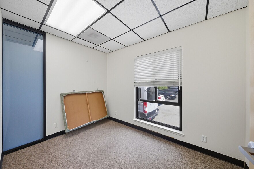 More Photos Of 1021 S El Camino Real, San Mateo Office For Sale