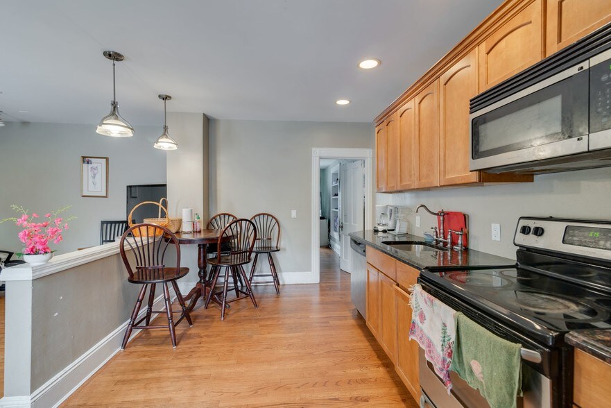 More Photos Of 53 Audrey Ave, Oyster Bay Storefront Retail Residential For Sale