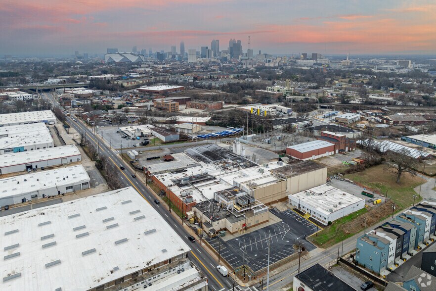 More Photos Of 720 Metropolitan Pky SW, Atlanta Manufacturing For Lease
