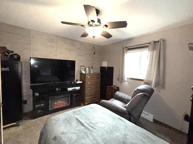 More Photos Of 321 State 371 S, Hackensack Specialty For Sale