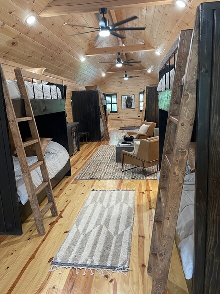 More Photos Of 1019 Hardscrabble Rd, Mineral Bluff Winery Vineyard For Sale