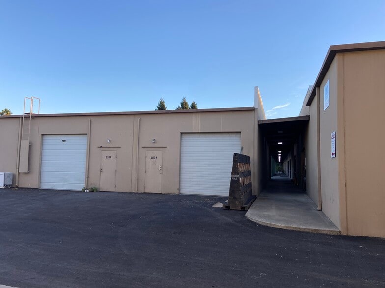 More Photos Of 2510-2532 Seaboard Ave, San Jose Manufacturing For Lease