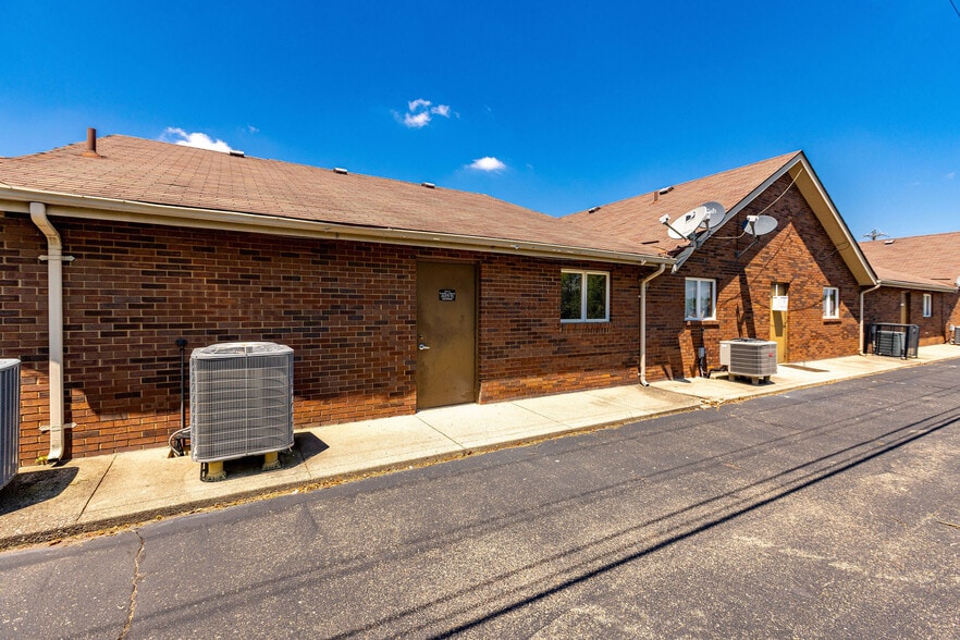 More Photos Of 5850 Boymel Dr, Fairfield Medical For Sale
