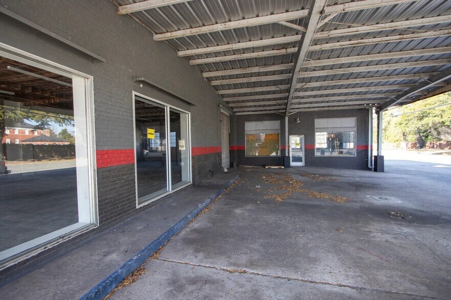 More Photos Of 1531 Taylor St, Columbia Auto Repair For Lease