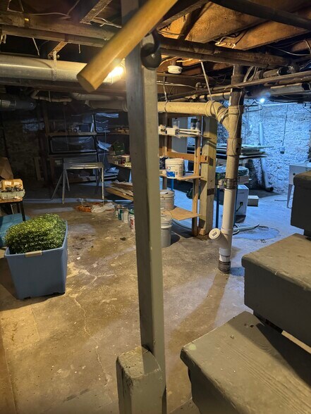 More Photos Of 168 13th Ave NE, Minneapolis Storefront Retail Office For Lease