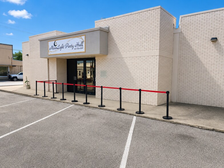 More Photos Of 101 N 4th St, Lometa Daycare Center For Sale