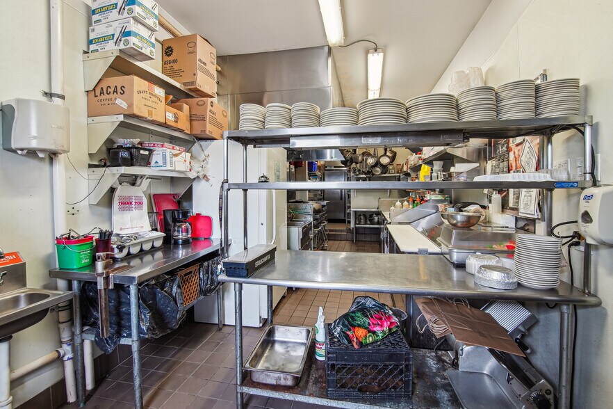 More Photos Of 2 E Passaic Ave, Nutley Restaurant For Sale