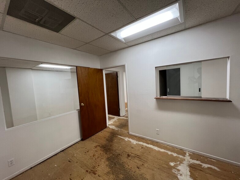 More Photos Of 808 N Hill St, Los Angeles Storefront Retail Office For Lease