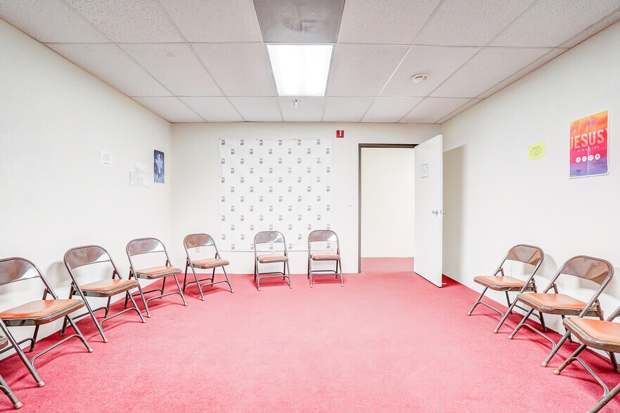 More Photos Of 950 S Central Ave, Compton Schools For Sale