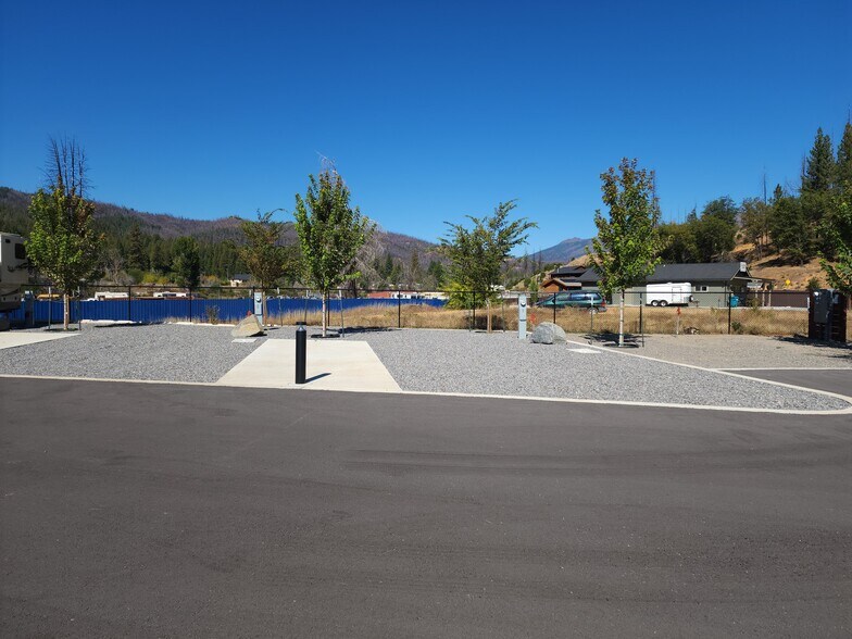 More Photos Of 206 Mill St, Greenville Specialty For Sale