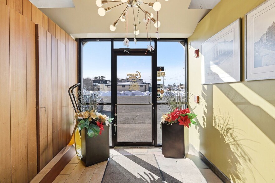 More Photos Of 785 Bedford St, Whitman Freestanding For Sale