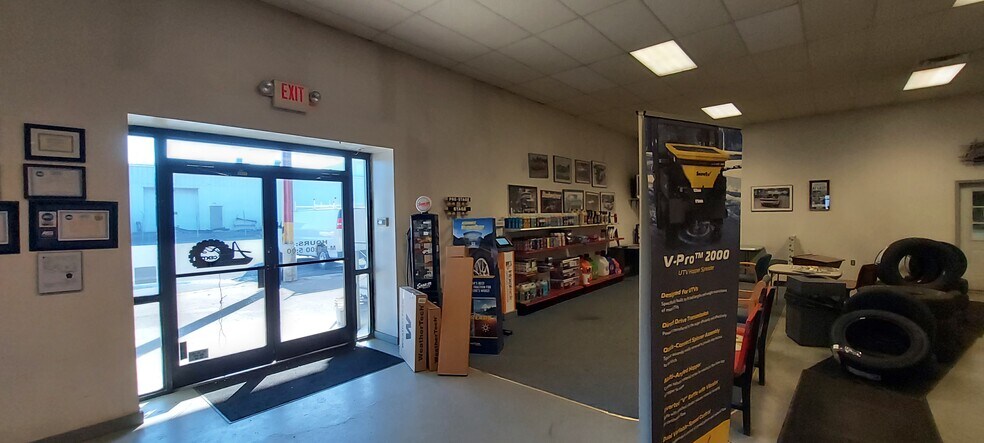 More Photos Of 102 Commerce Way, Stockertown Warehouse For Sale