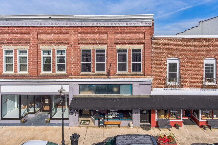 More Photos Of 107 N Raiford St, Selma Storefront Retail Residential For Sale