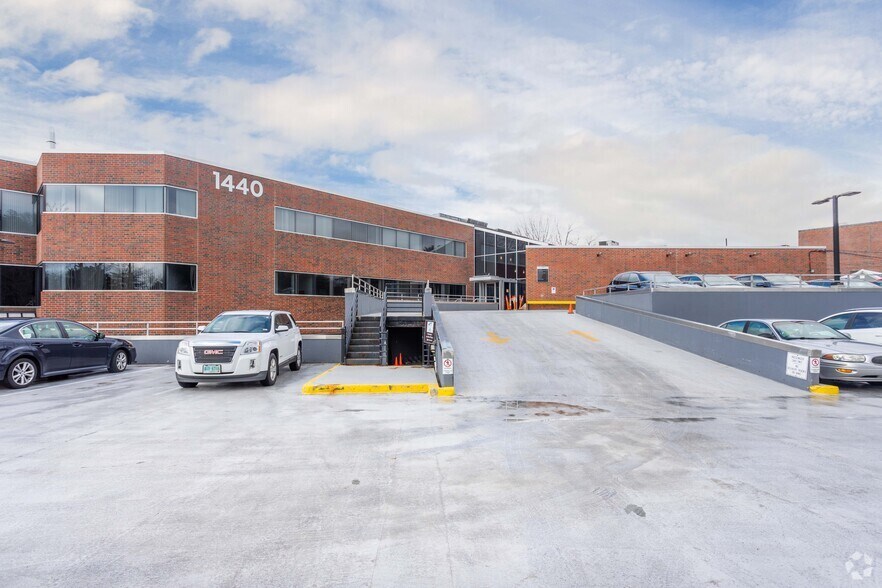 Primary Photo Of 1440 Main St, Waltham Medical For Lease