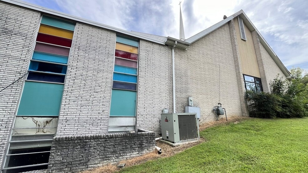 More Photos Of 920 Leon St, Durham Specialty For Sale