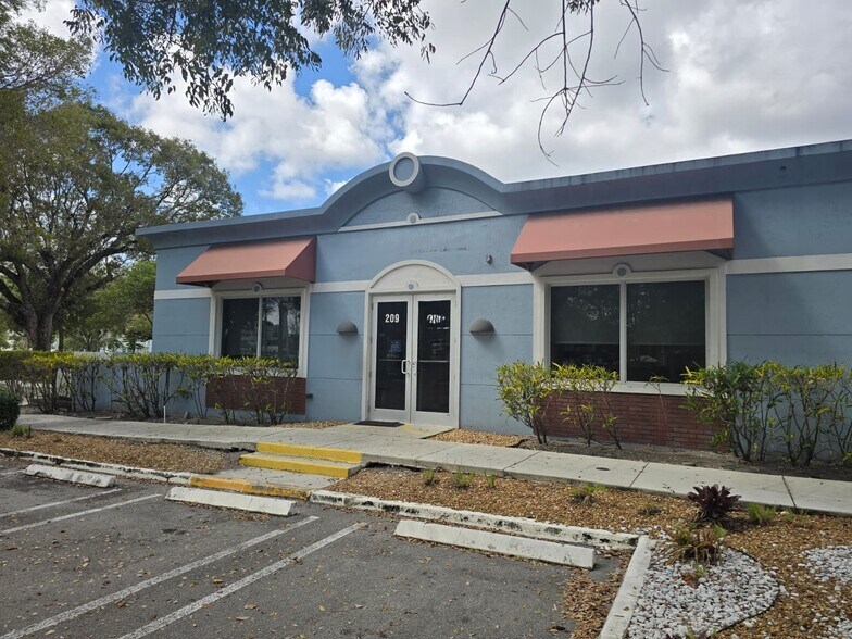 More Photos Of 201-209 SW 84th Ave, Plantation Medical For Lease