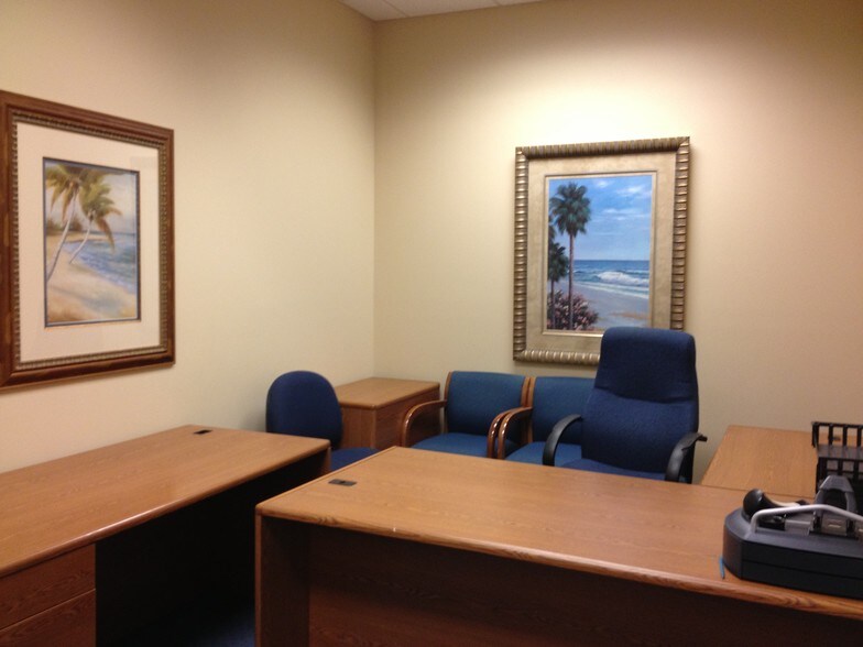 More Photos Of 410 W Cortez Rd, Bradenton Medical For Sale
