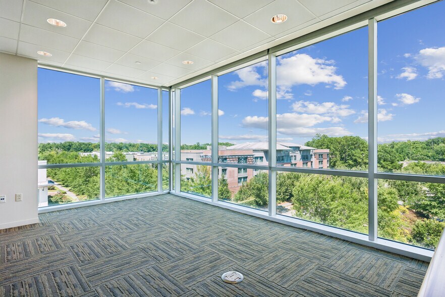 More Photos Of 201 Sigma Dr, Summerville Medical For Lease