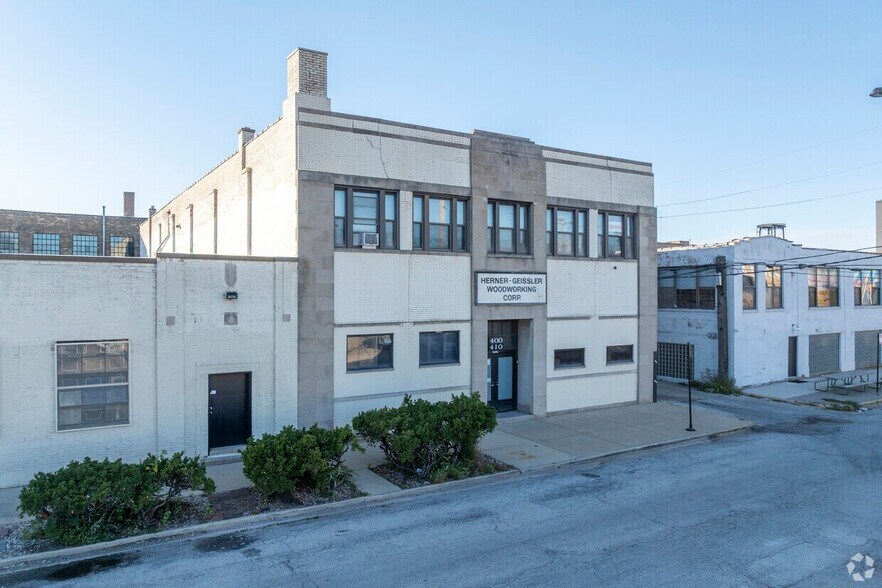 More Photos Of 400-410 N Hermitage Ave, Chicago Flex For Lease